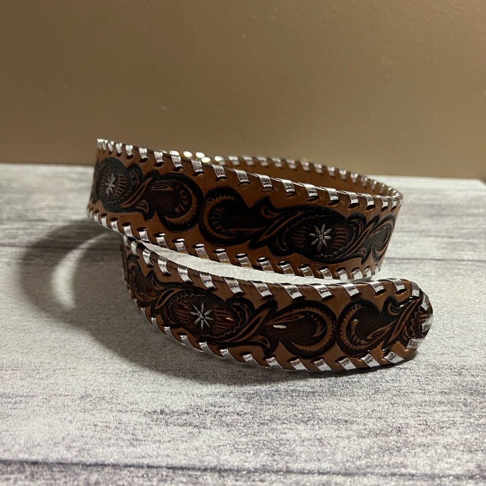 Kenny Rogers Men’s Hand Laced Hand Painted Leather Belt  32 (No Belt Buckle )